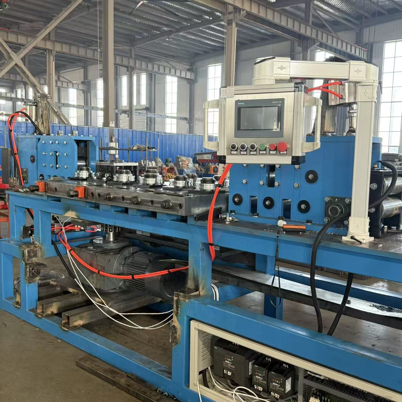 Lini Produksi Roll Forming Berkecepatan Tinggi – Mengurangi Biaya Tenaga Kerja & Meningkatkan Output